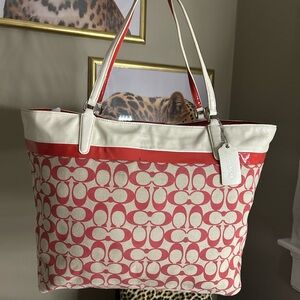 Authentic Red/Pink & White Coach Tote Bag🤍